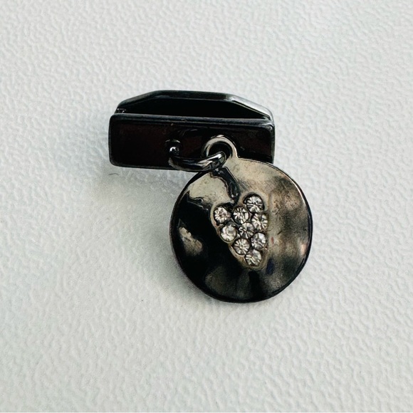 Keep Collective Black Crystal Dangle Charm - Grapes Design - Picture 1 of 3